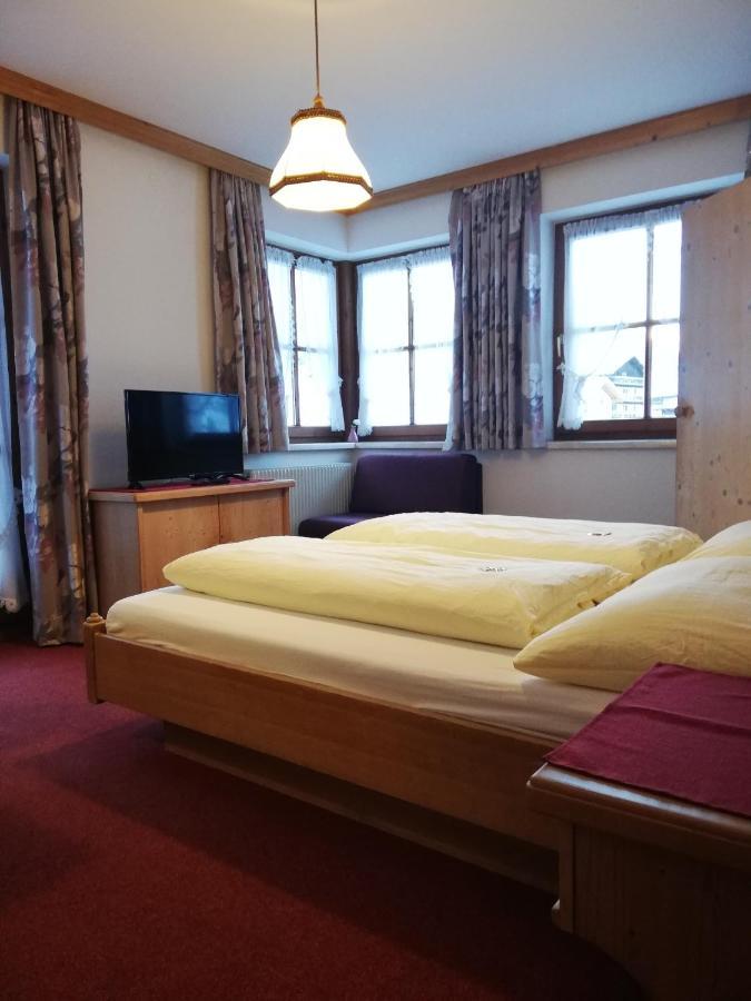 Haus Alpengruss Hotel Sankt Leonhard im Pitztal Eksteriør billede